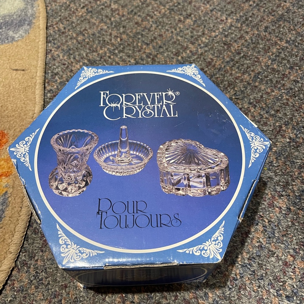 New Forever Crystal Pour Toujours Set